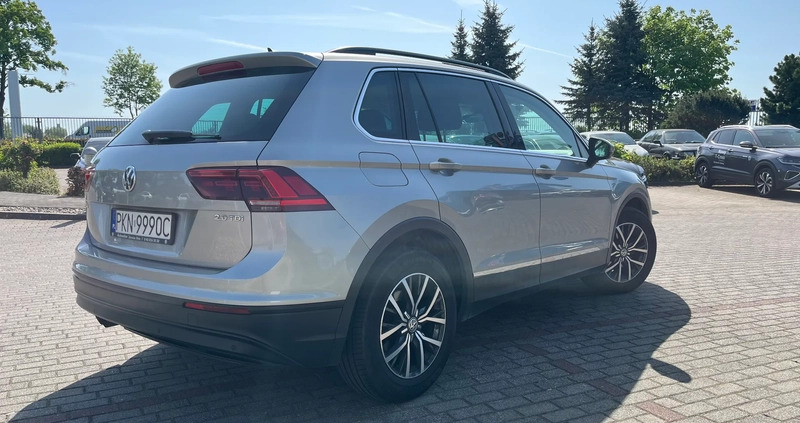 Volkswagen Tiguan cena 76900 przebieg: 182000, rok produkcji 2017 z Miechów małe 92